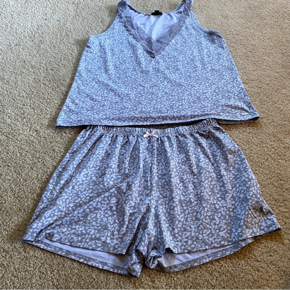 Set, Shorts w/Lace Tank